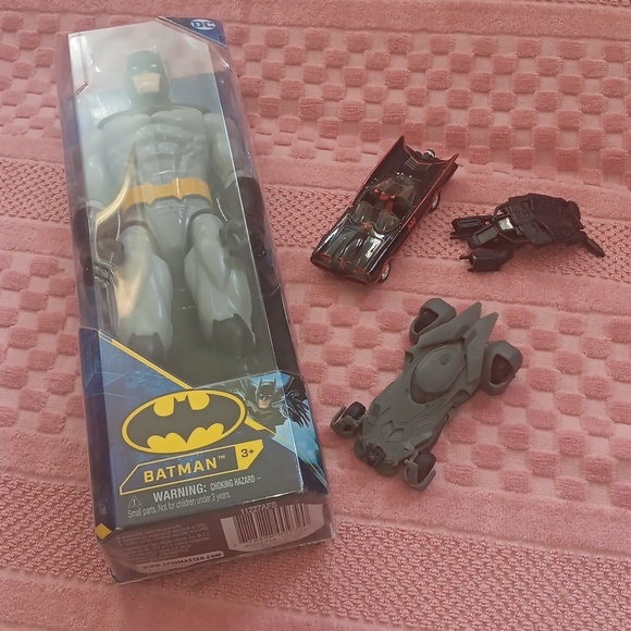 Batman figurine 11" Batmobiles - Picture 4 of 4